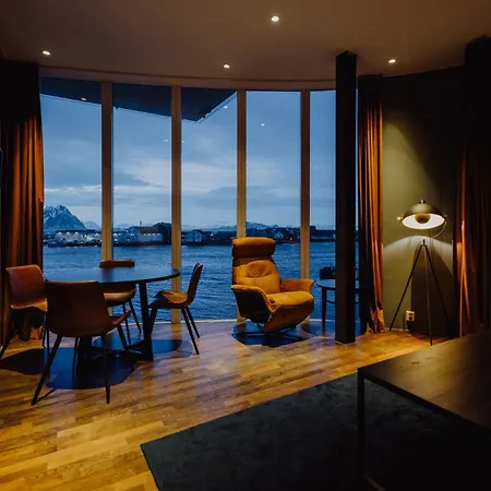 Hotel Nordis - Torget 21 Svolvær
